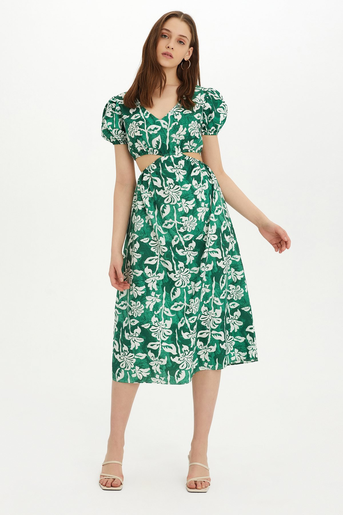 Sherin Kadın Yeşil Çiçek Desenli Bel Dekolteli Yazlık Elbise